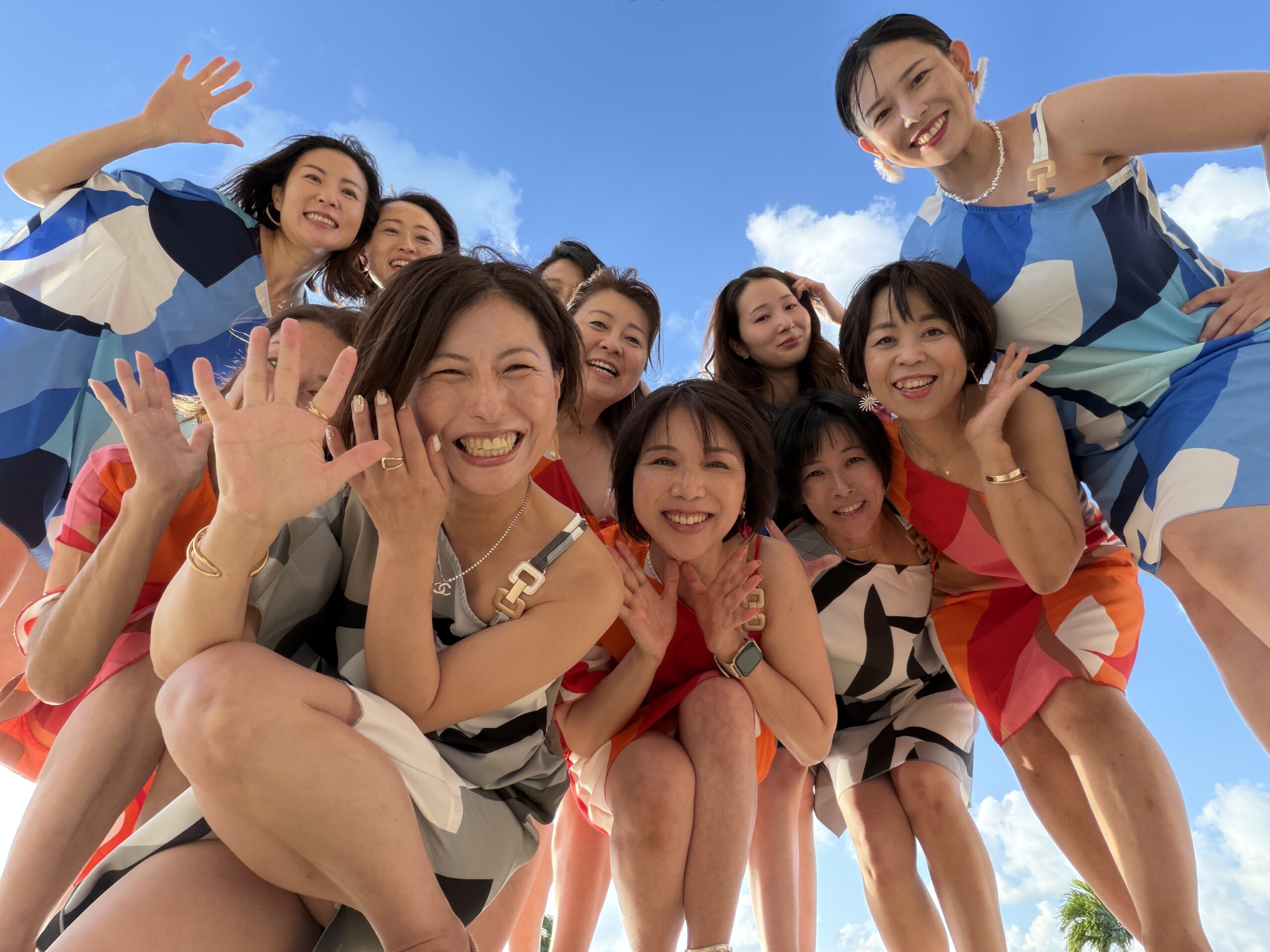 くびれ脚協会の皆さま